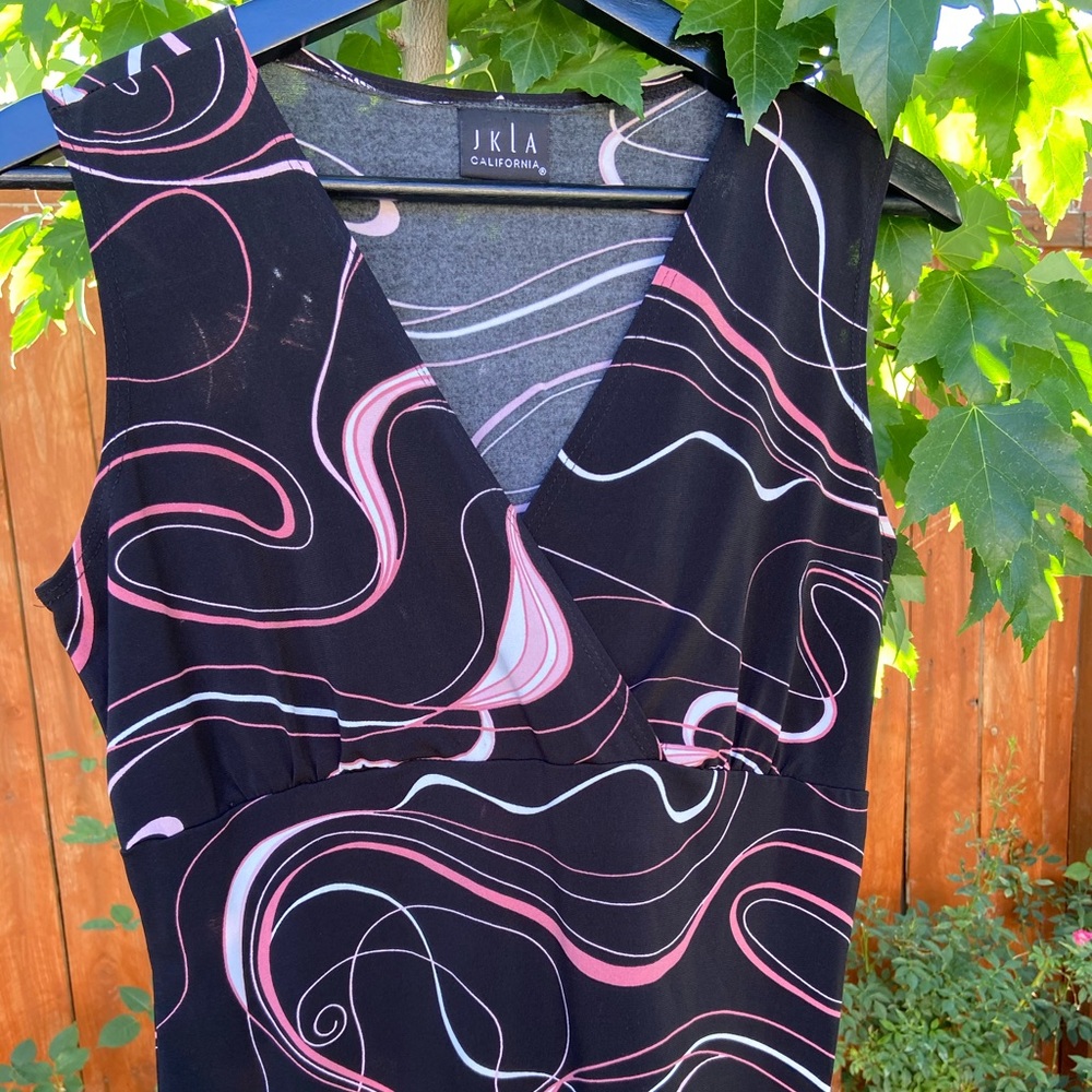 Professional silk blend top.